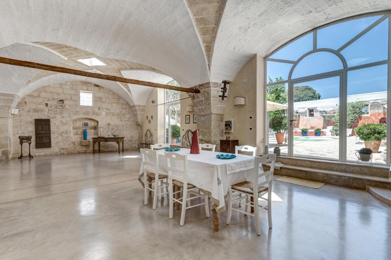 Masseria La Macchiola & Corti Del Mito Spongano ภายนอก รูปภาพ